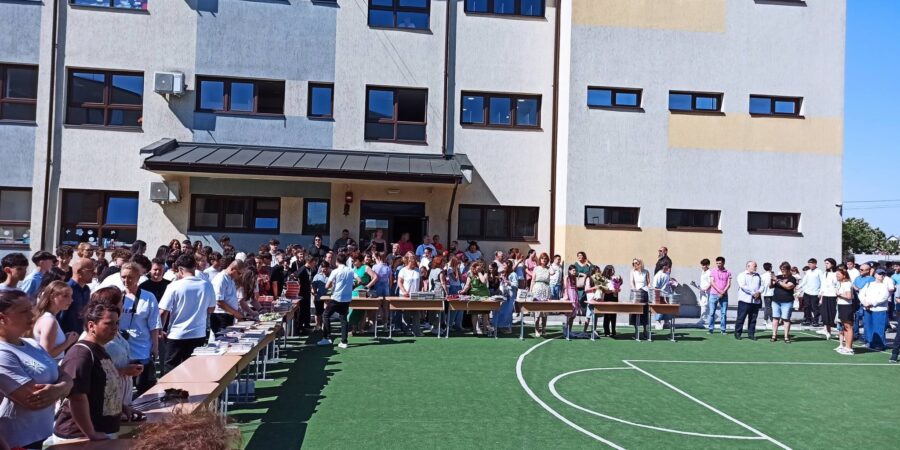 Primaria Dobroesti urează o vacanță plăcută copiilor, plină de soare și momente frumoase alături de familie și prieteni! Primaria Dobroesti urează o vacanță plăcută copiilor, plină de soare și momente frumoase alături de familie și prieteni!